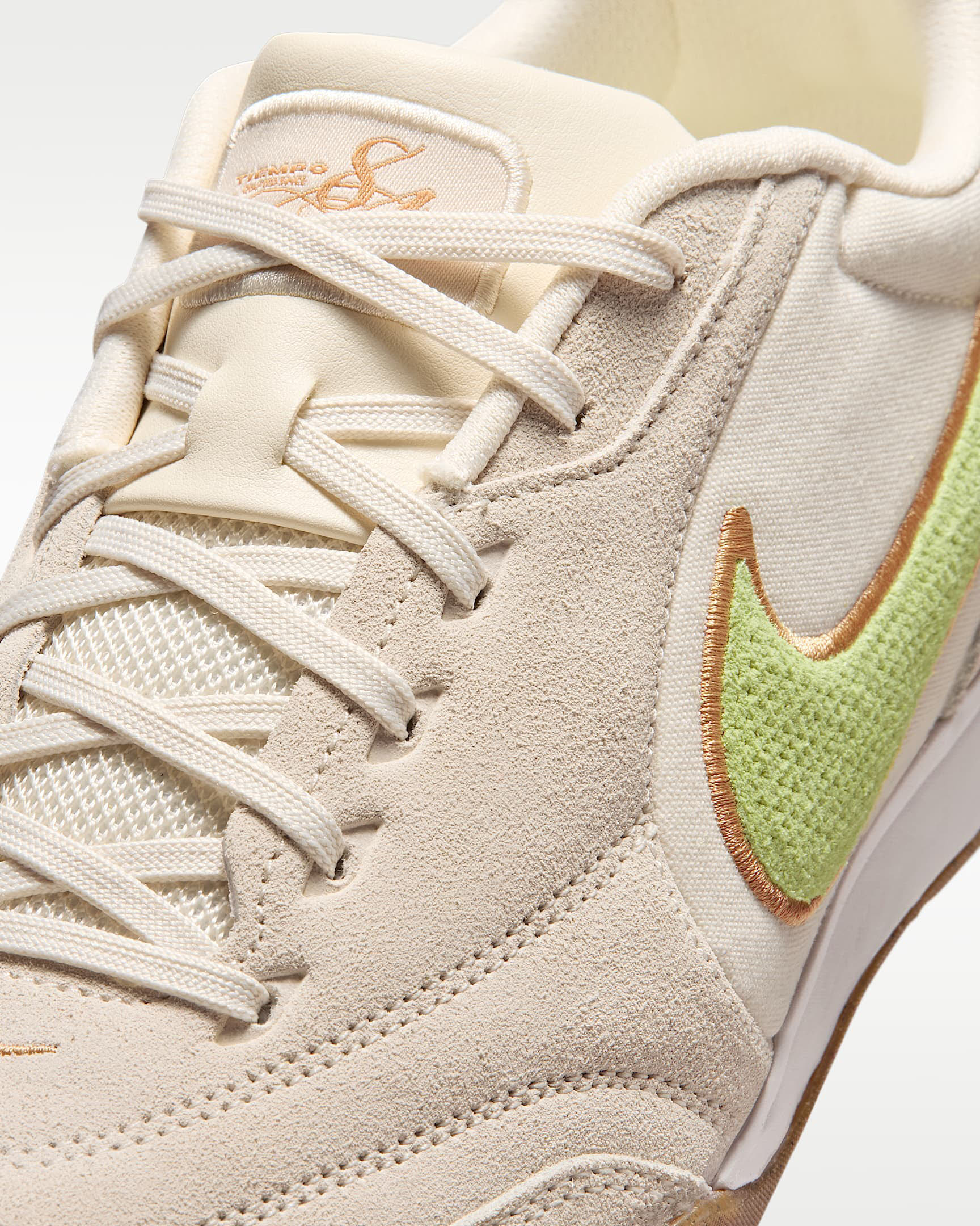 Nike Tiempo Street Gato PRM Low-Top-Fußballschuh für Hallen- und Hartplätze