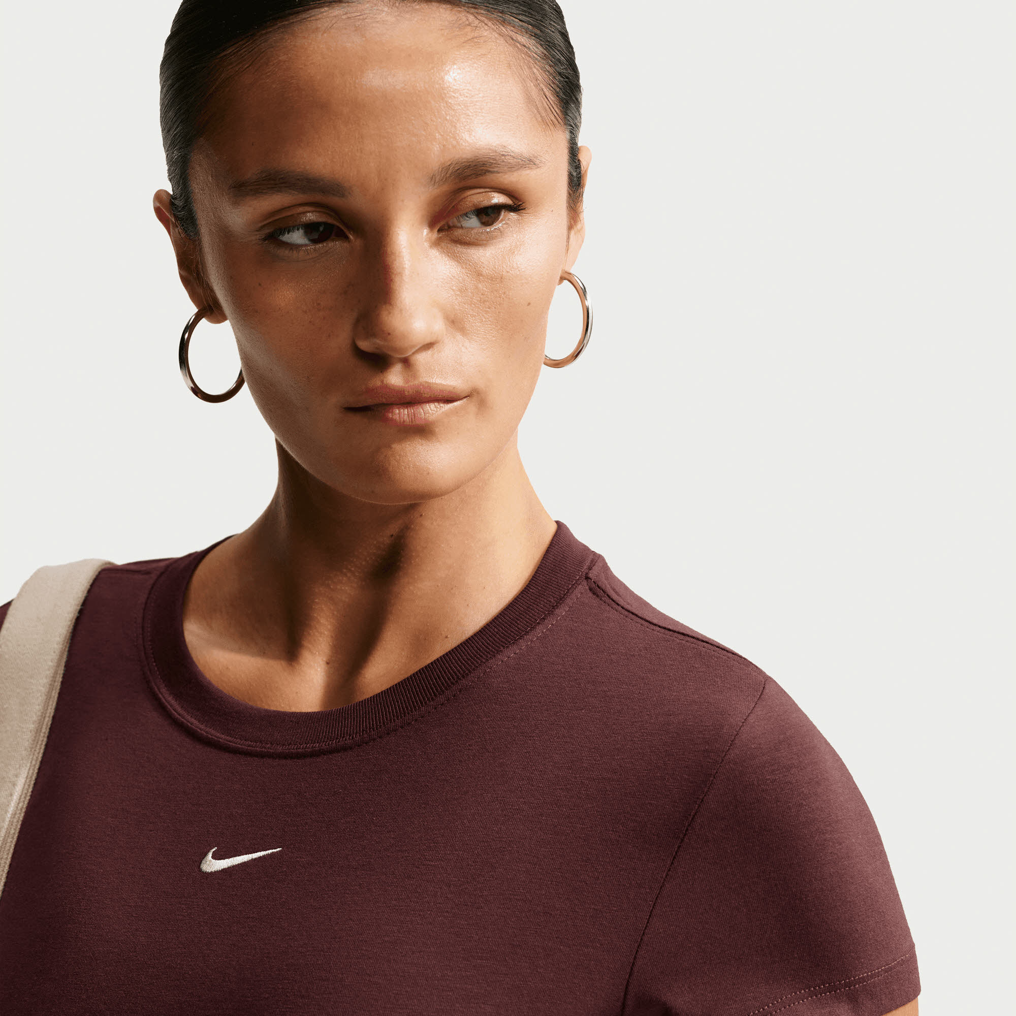Nike Sportswear Chill Knit Damen-T-Shirt
