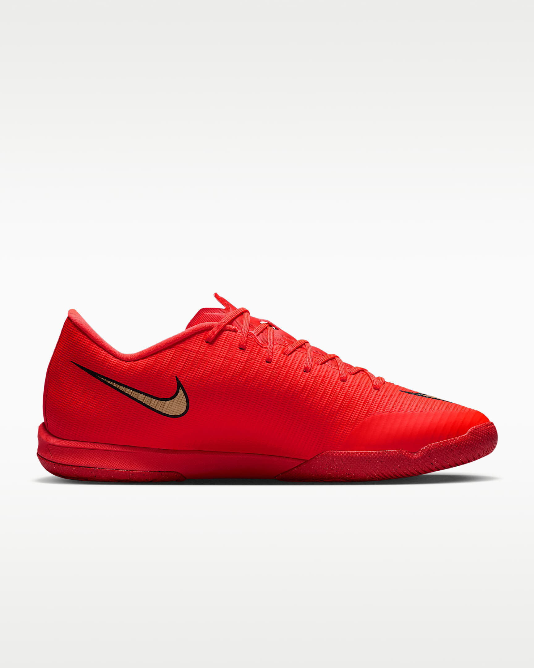 Nike Mercurial Vapor 17 Academy Low-Top-Fußballschuh für Hallen- und Hartplätze