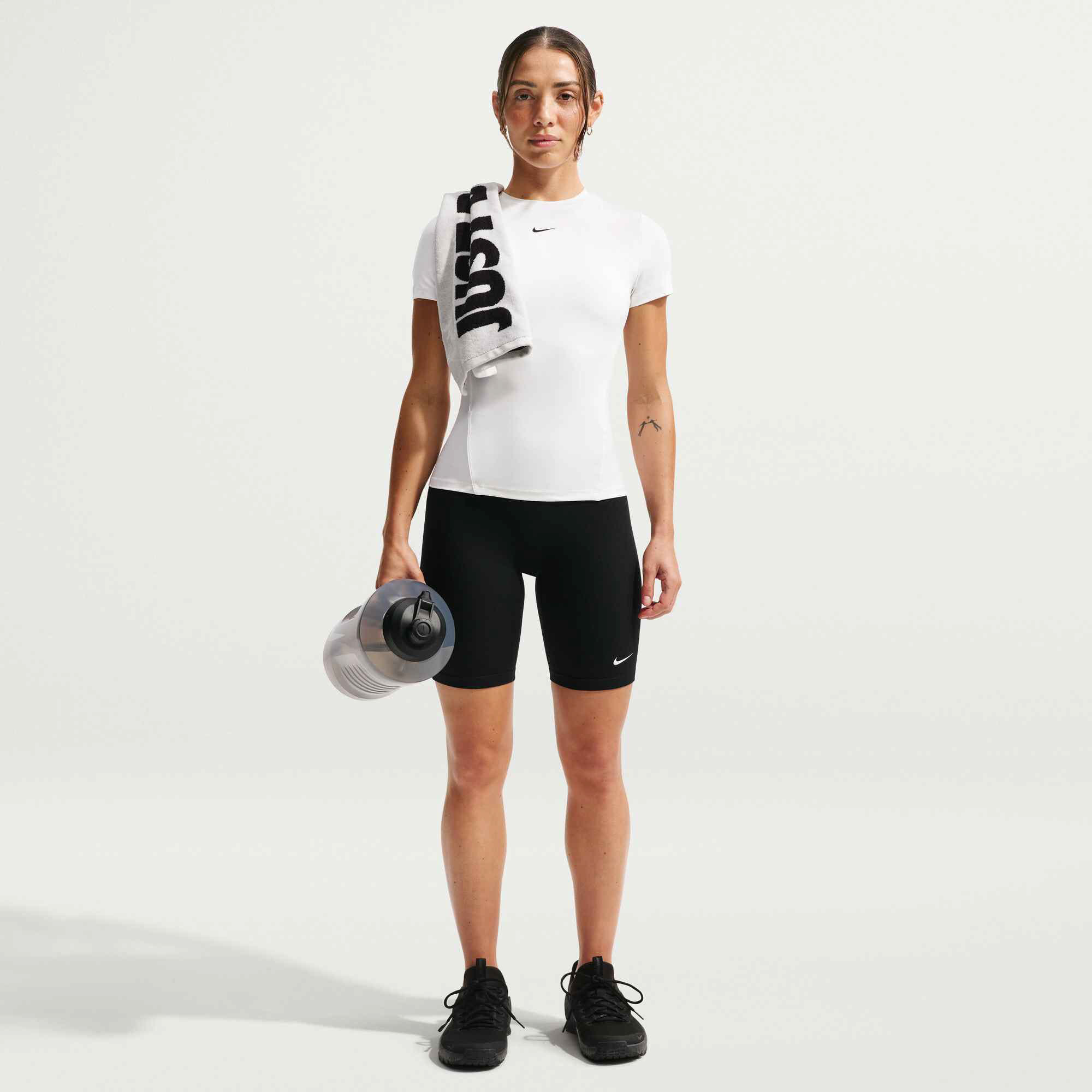 W NK ONE FITTED SS TOP
