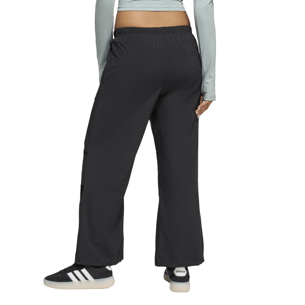 Adidas FUTURE ICONS WIDE STRETCH WOVEN HOSE Kinder