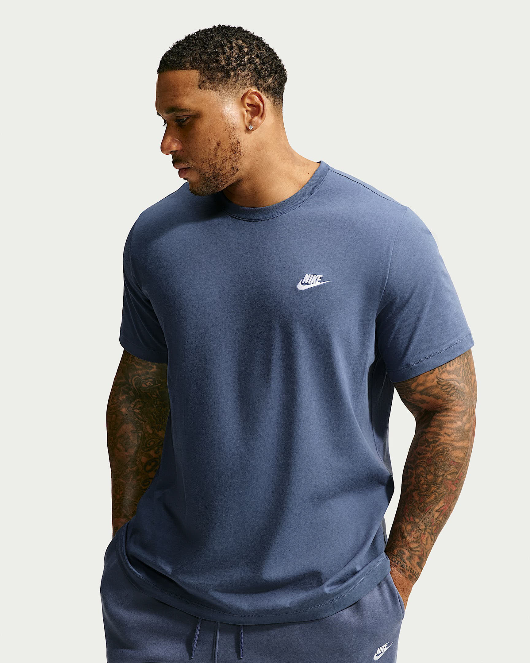 Nike Sportswear Club Herren-T-Shirt
