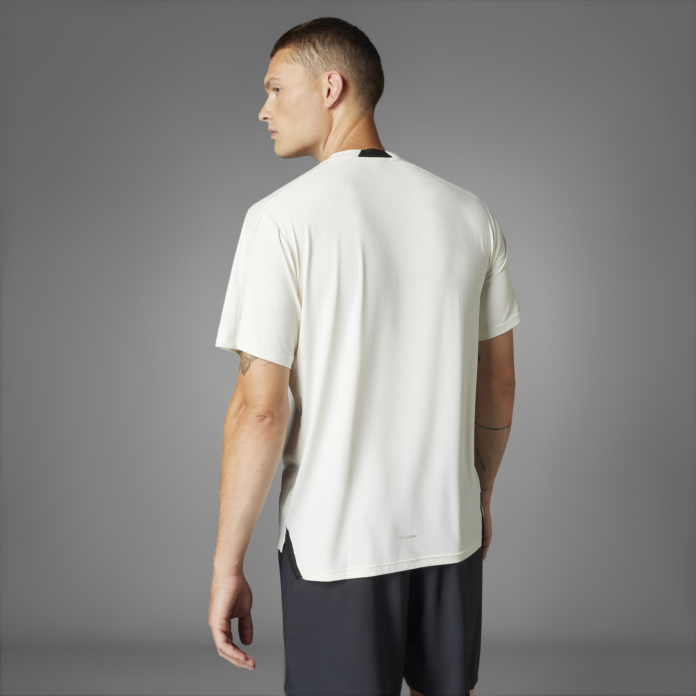 D4T Int. Tee