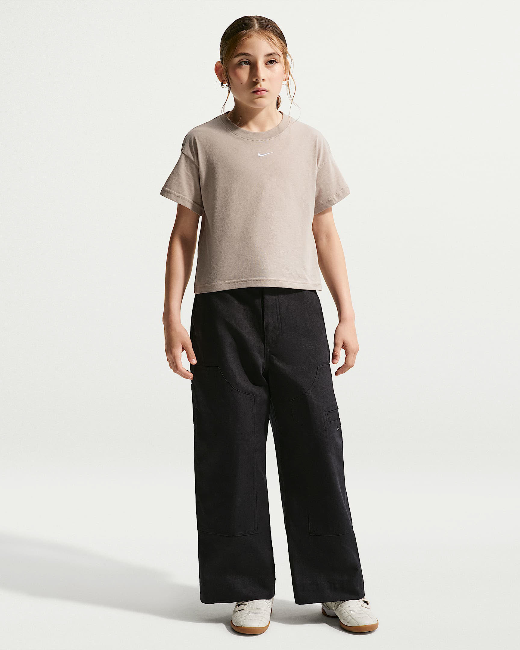 Nike Sportswear Essential T-Shirt für ältere Kinder (Mädchen)