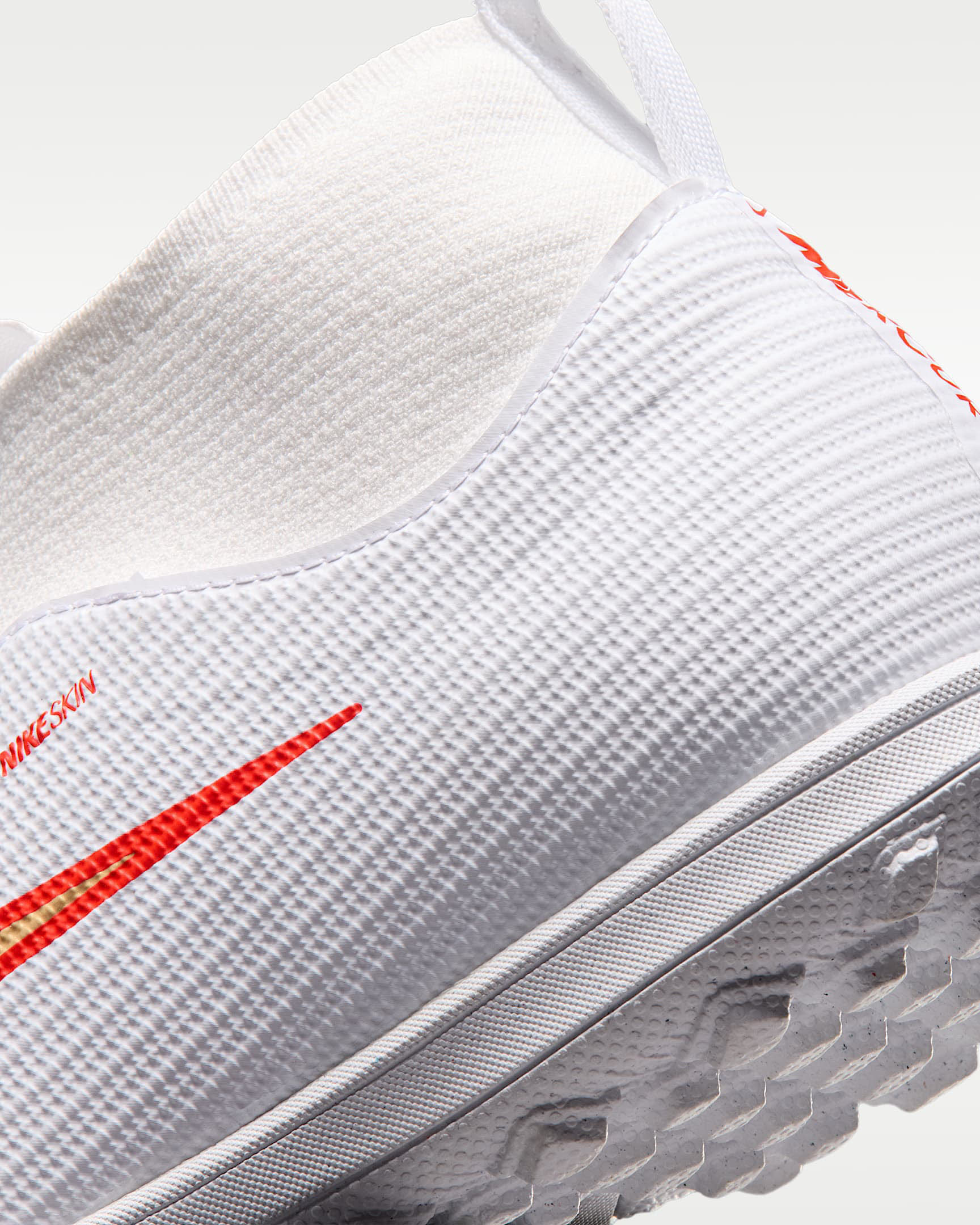Nike Jr. Mercurial Superfly 11 Academy High-Top-Fußballschuh für Turf (ältere Kinder)