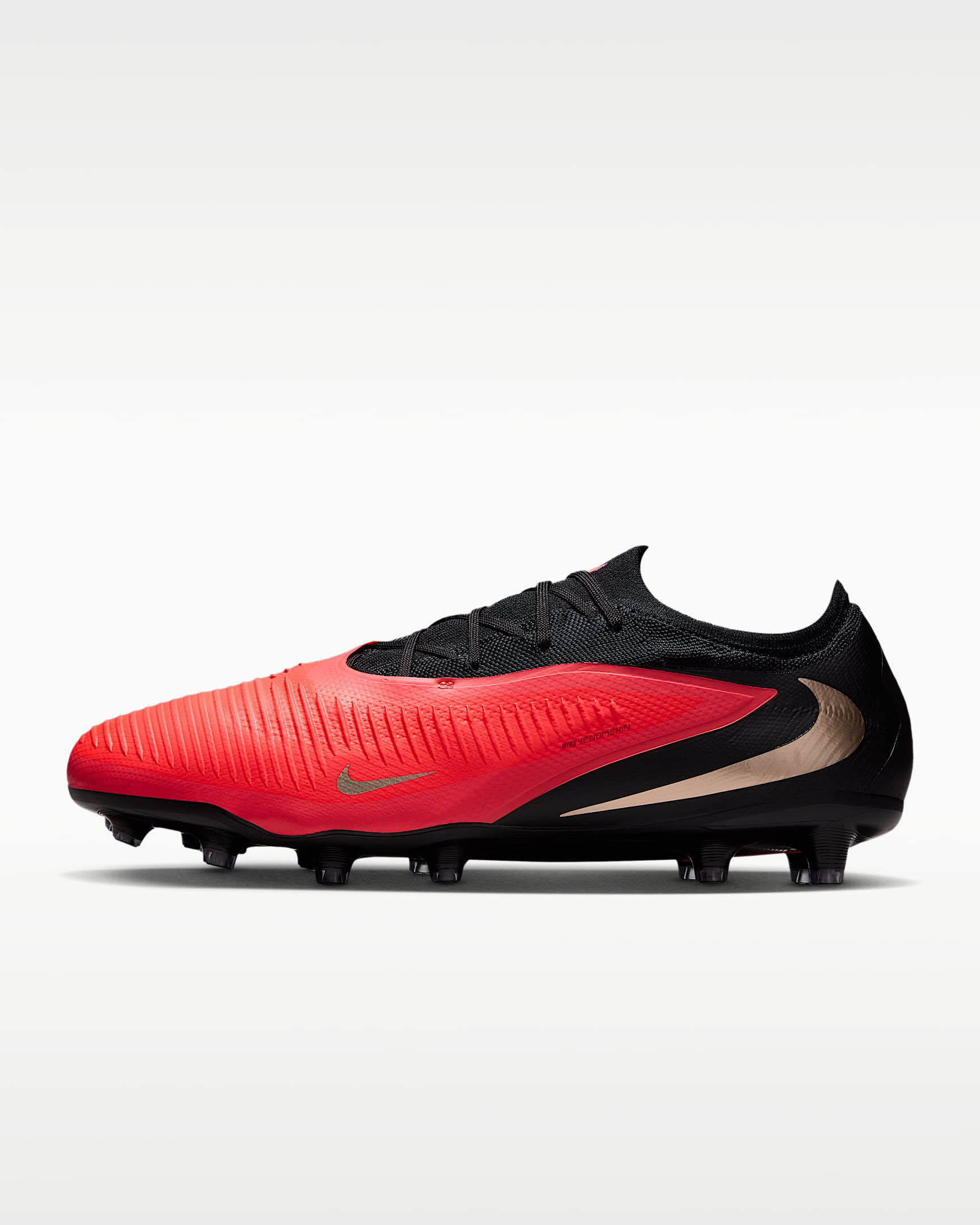 Nike Phantom 6 Low Pro Fußballschuh für Kunstrasen