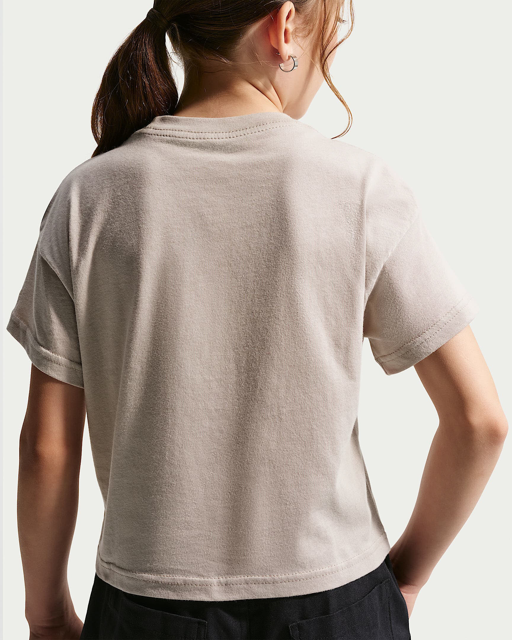 Nike Sportswear Essential T-Shirt für ältere Kinder (Mädchen)
