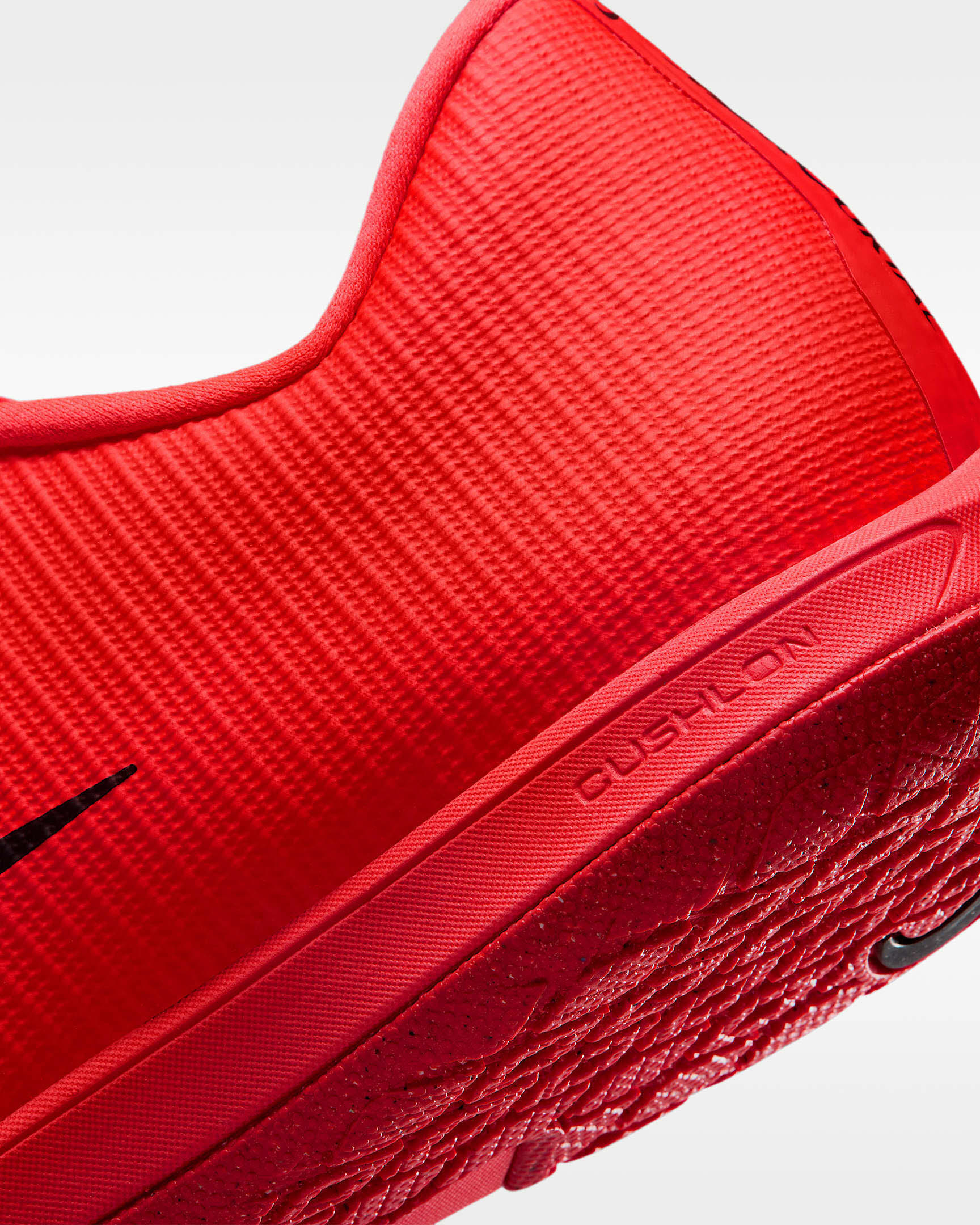 Nike Mercurial Vapor 17 Academy Low-Top-Fußballschuh für Hallen- und Hartplätze
