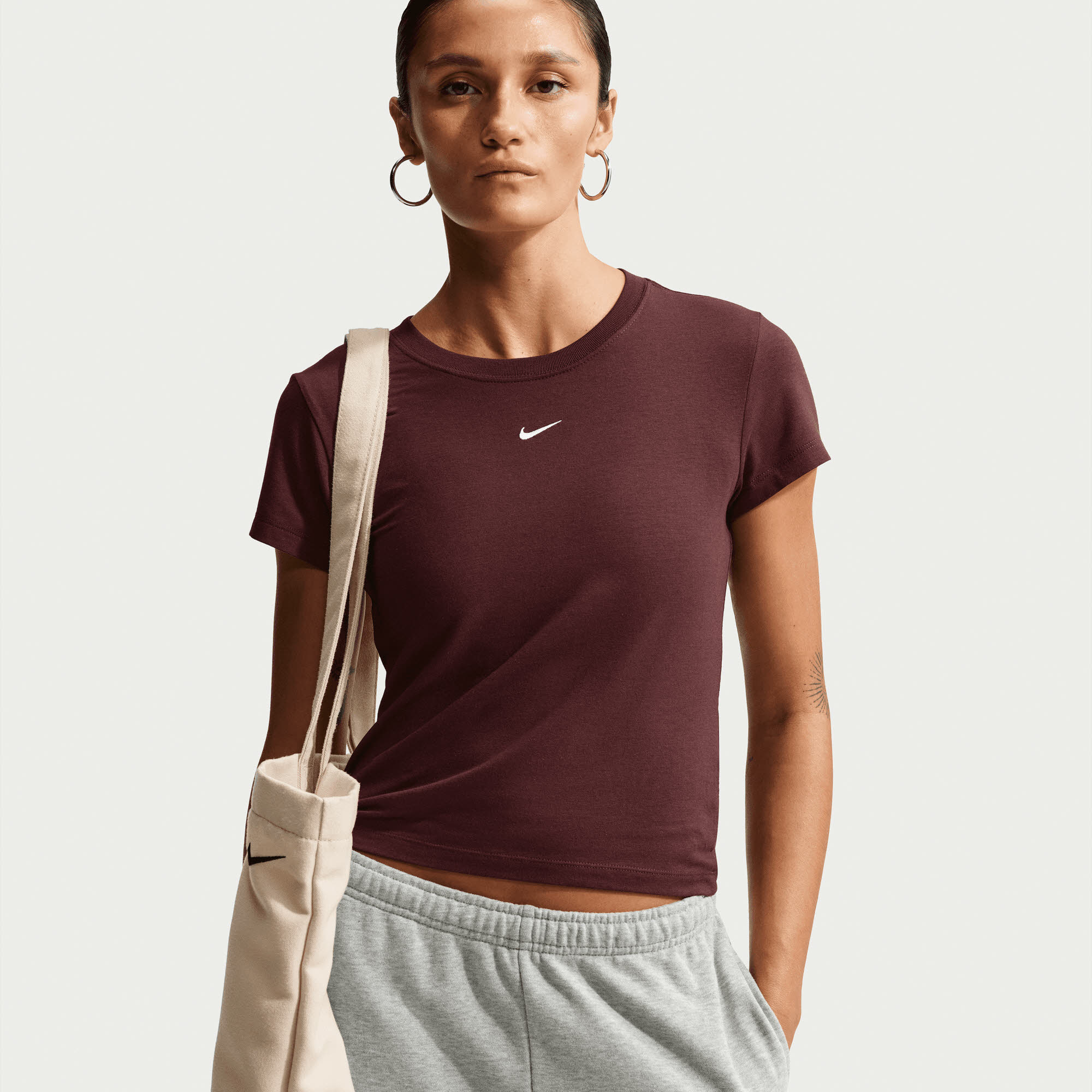 Nike Sportswear Chill Knit Damen-T-Shirt