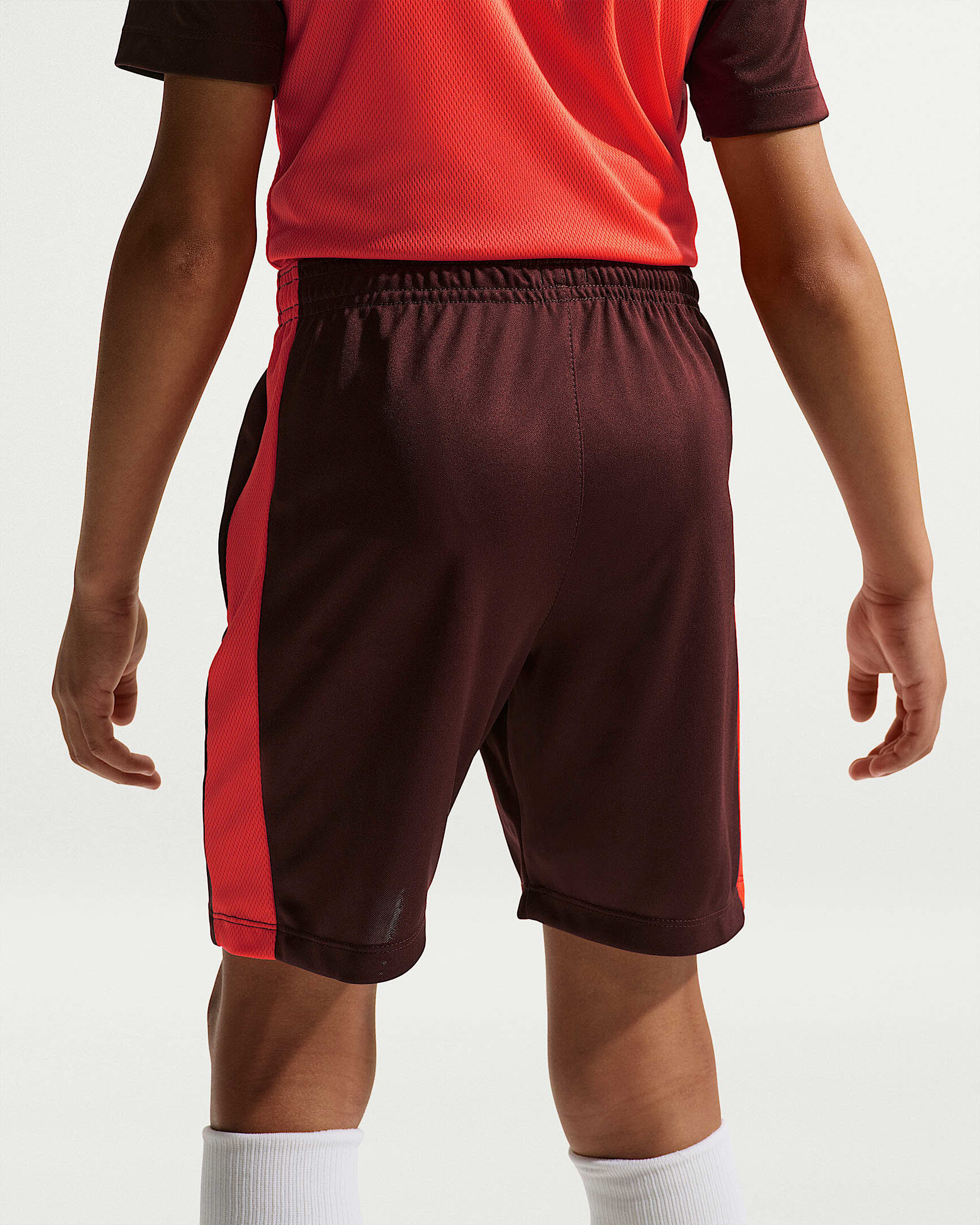 Nike Academy+ Dri-FIT Fußballshorts (ältere Kinder)