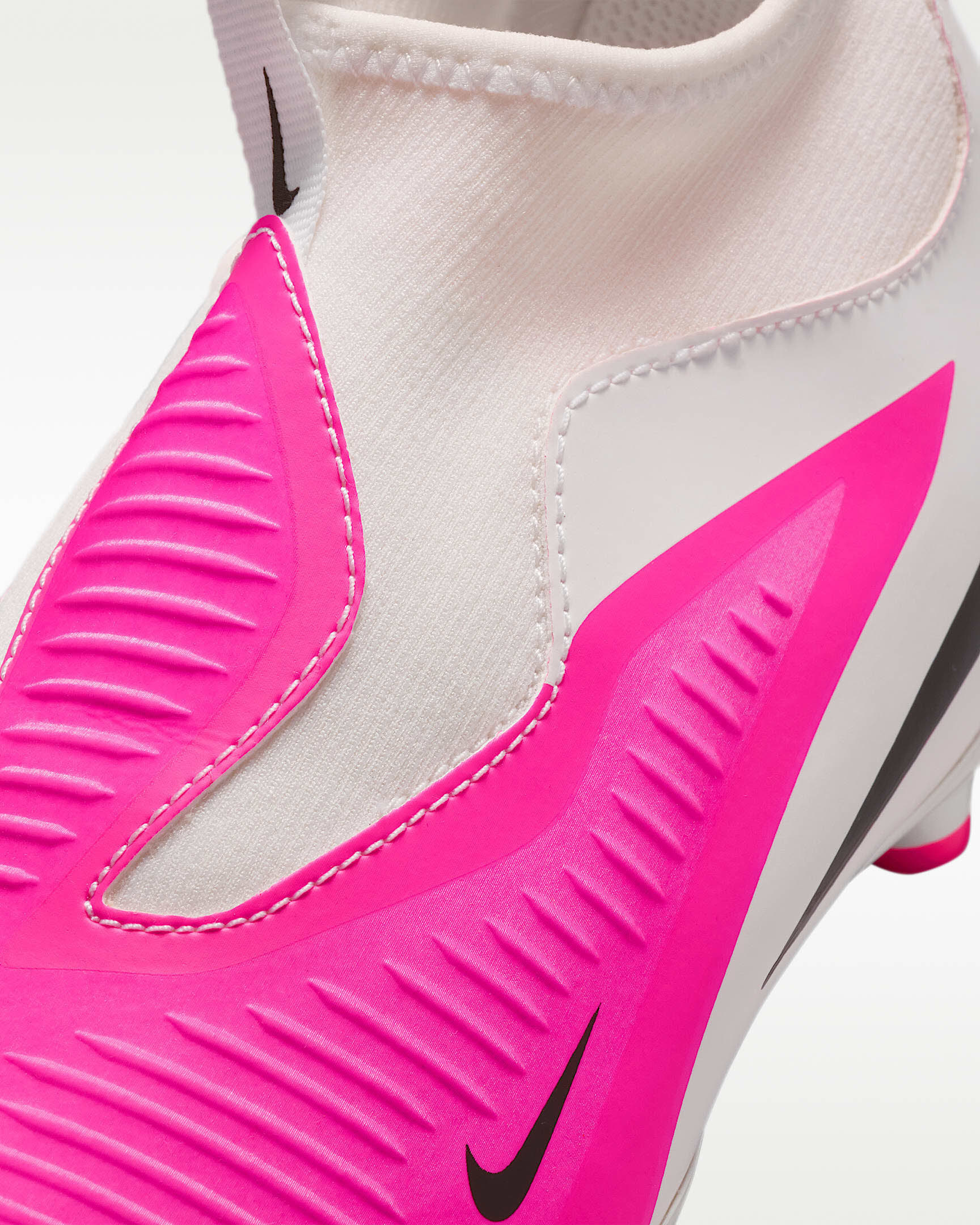 Nike Jr. Phantom 6 High Academy Fußballschuh für verschiedene Böden für ältere Kinder