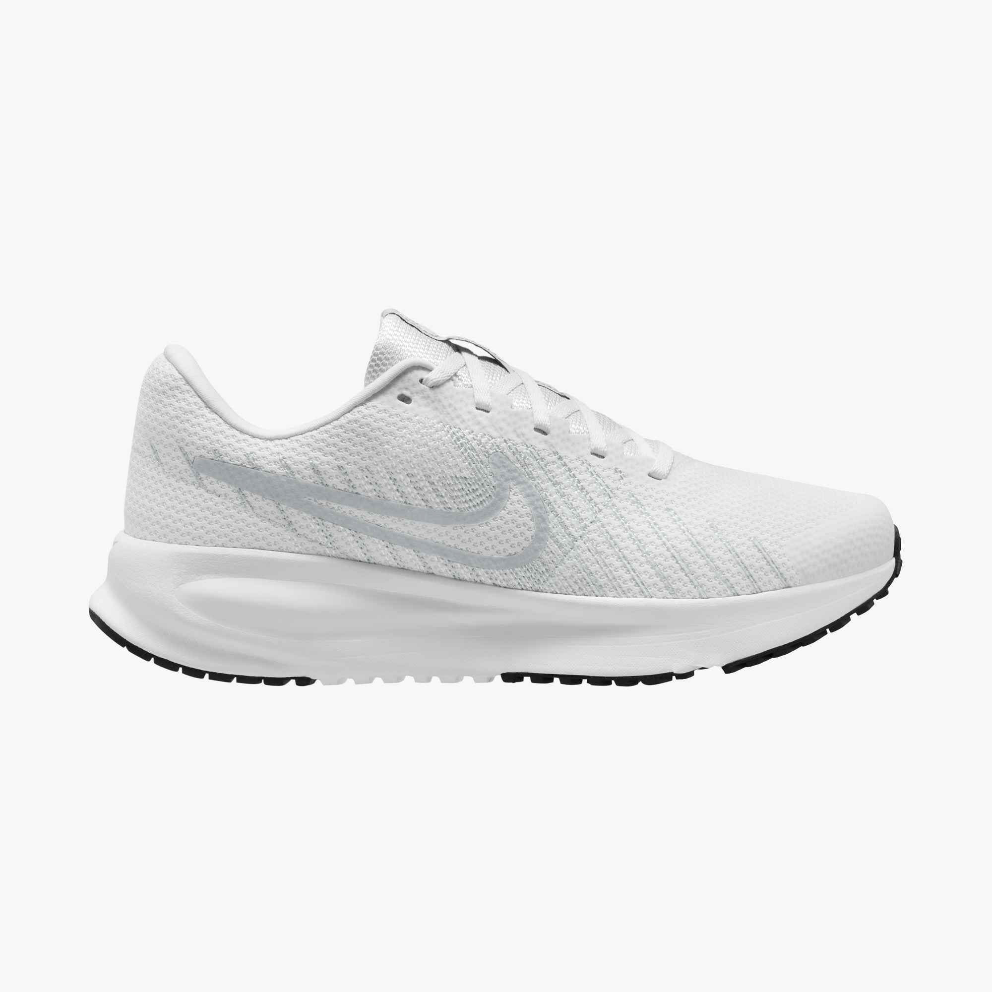 NIKE RUN DEFY