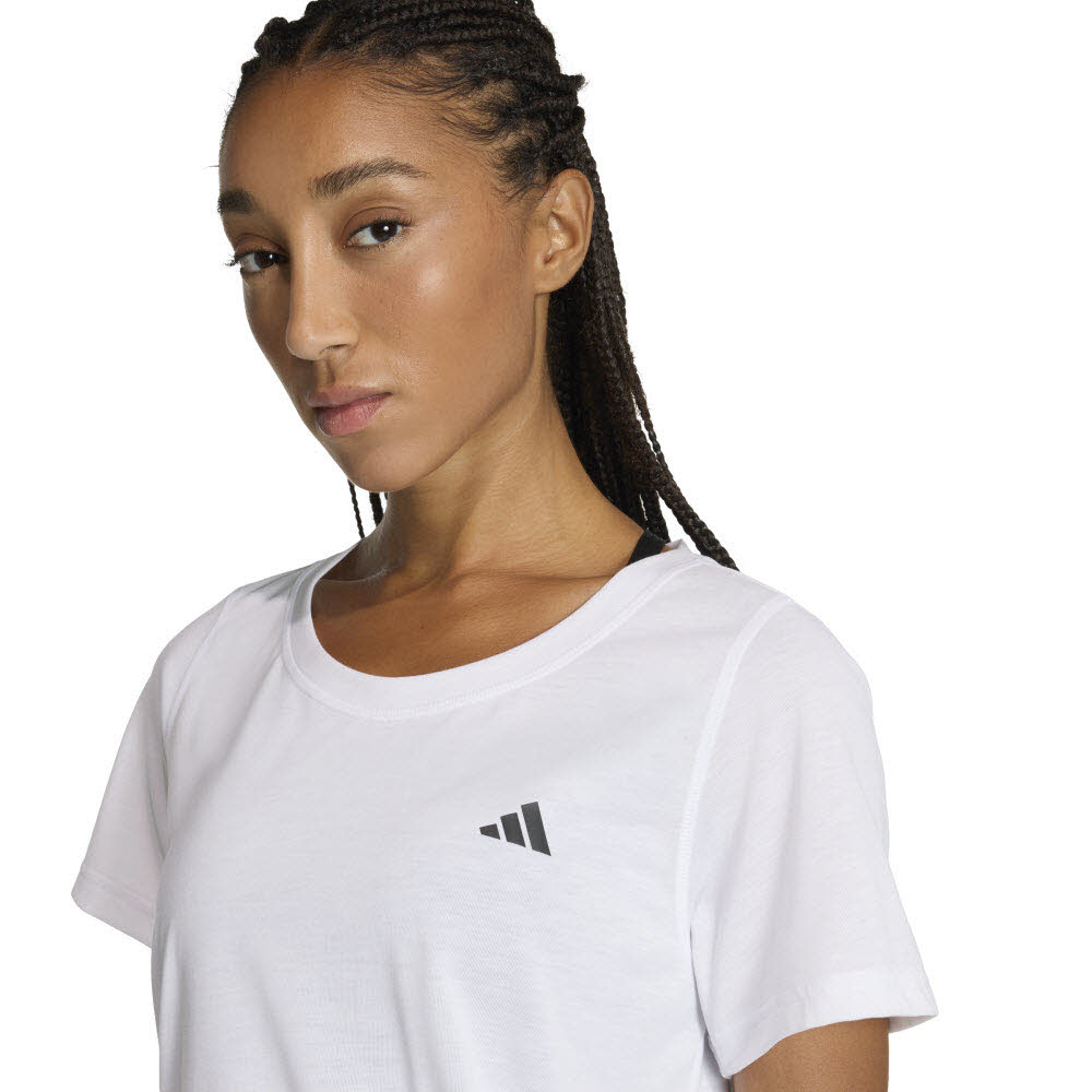 Adidas Workout Essentials T-Shirt mit tiefem Ausschnitt Damen
