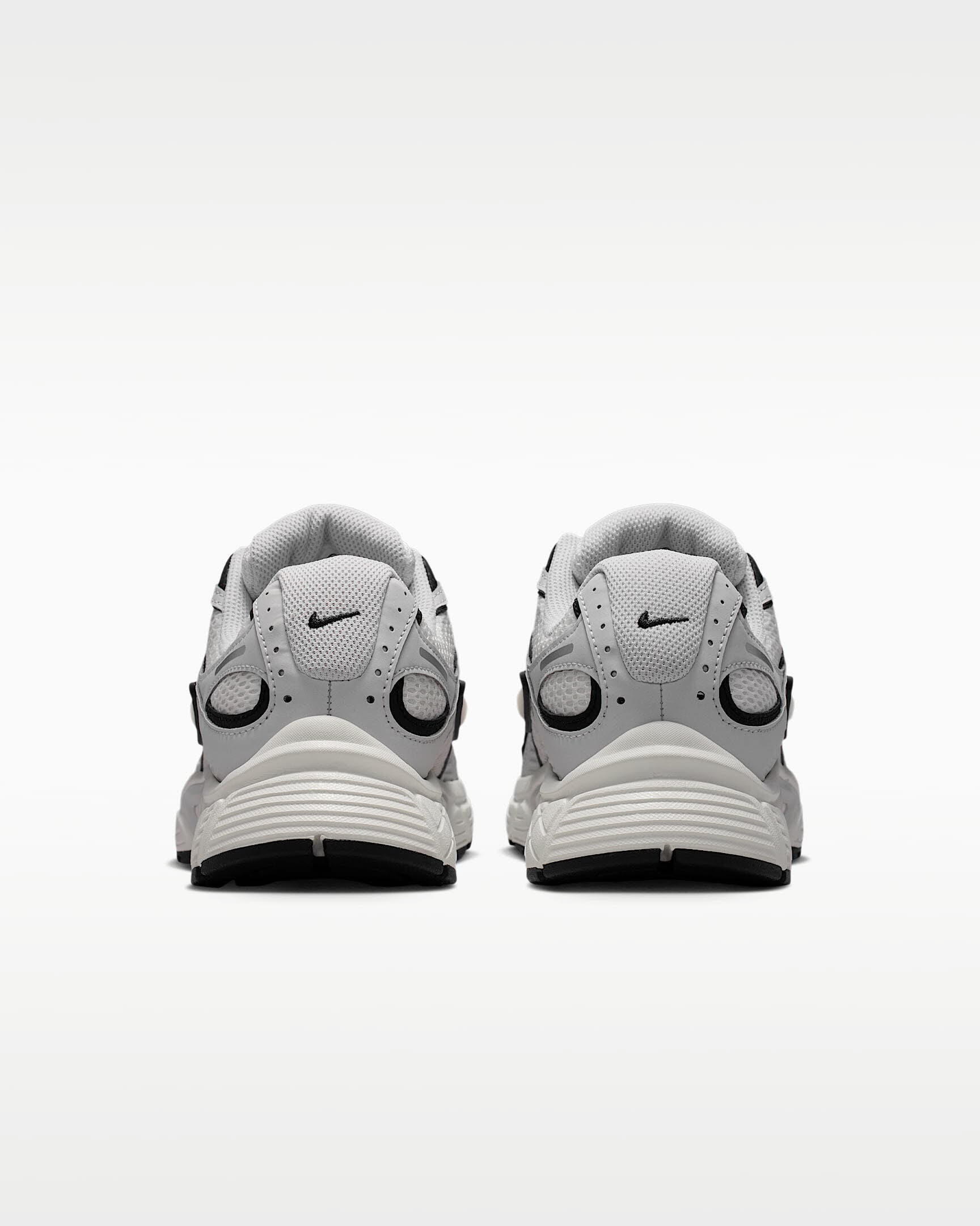 Nike V5 RNR Damenschuh