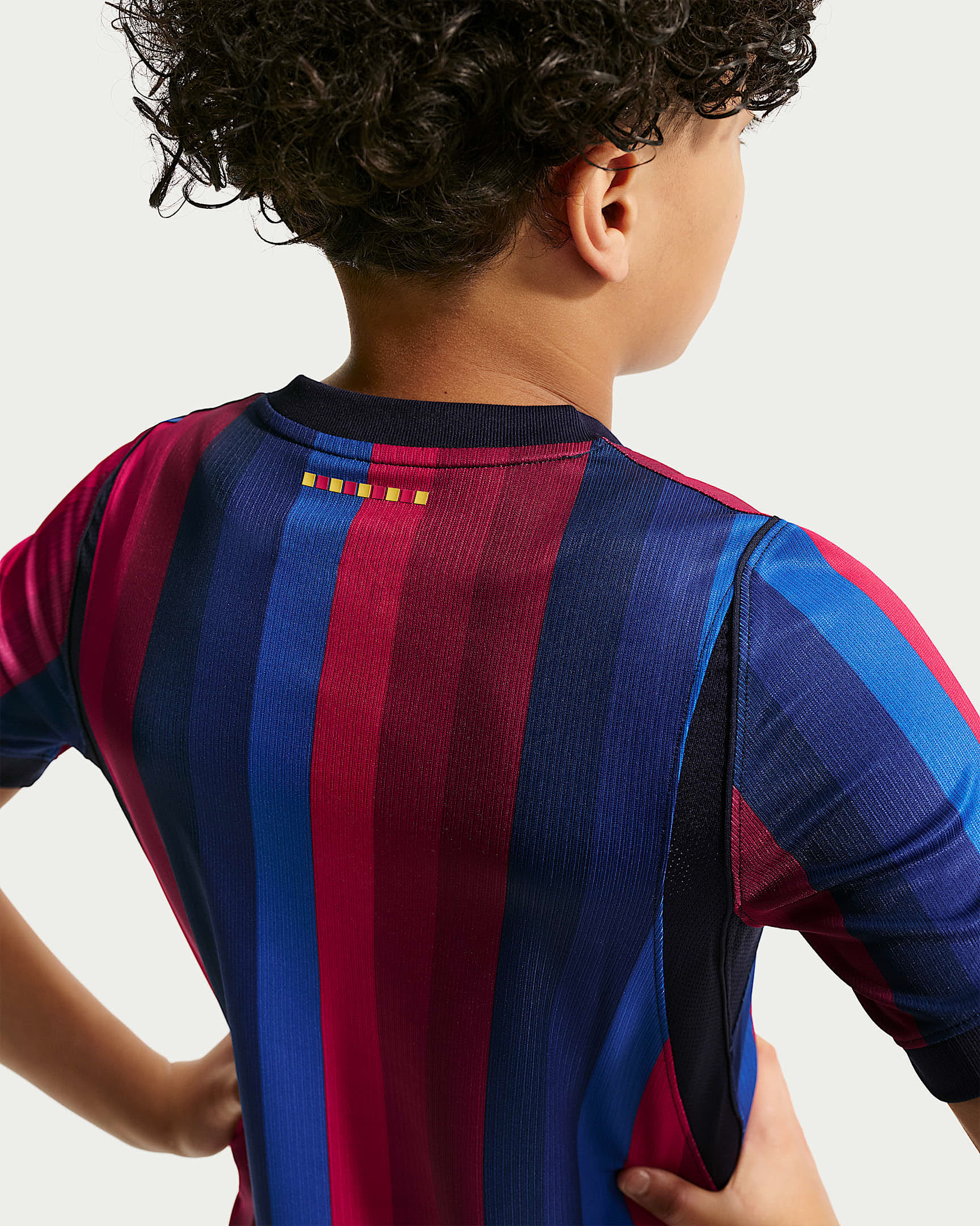 FC Barcelona 2026/27 Stadium Home Nike Dri-FIT Replika-Fußballtrikot (ältere Kinder)