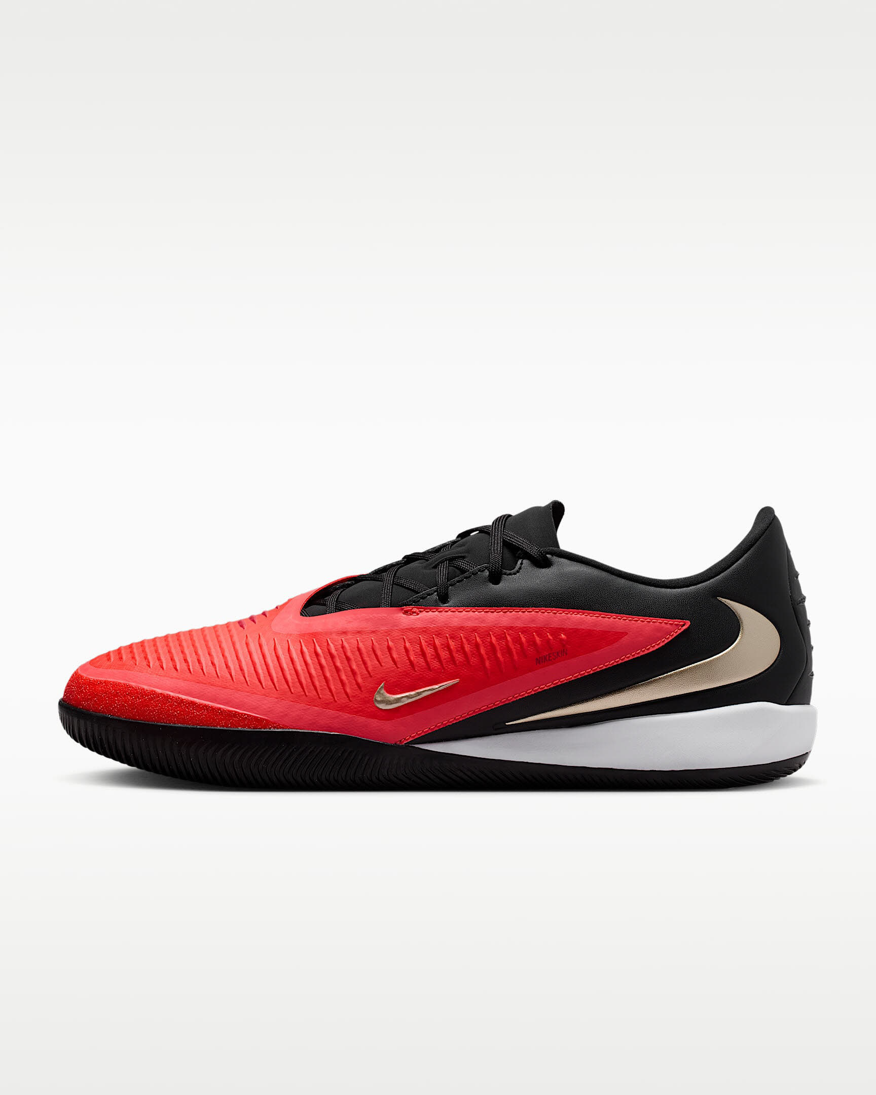 Nike Phantom 6 Low Academy Fußballschuh für Hallen- und Hartplätze