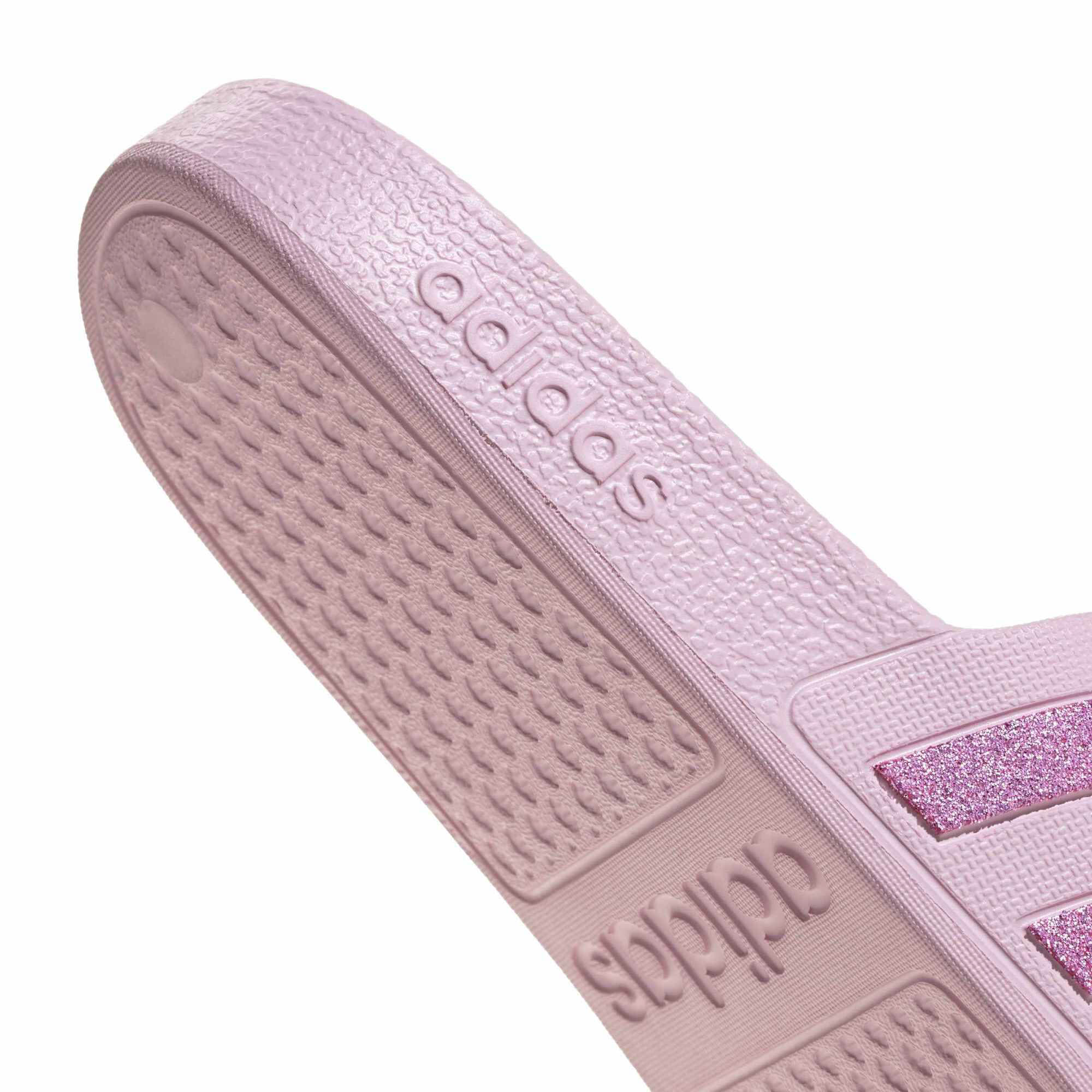 ADILETTE AQUA