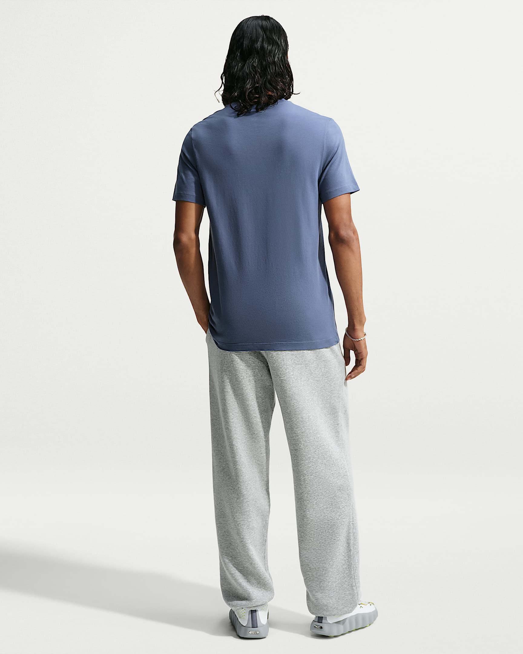 Nike Sportswear Club Herren-T-Shirt