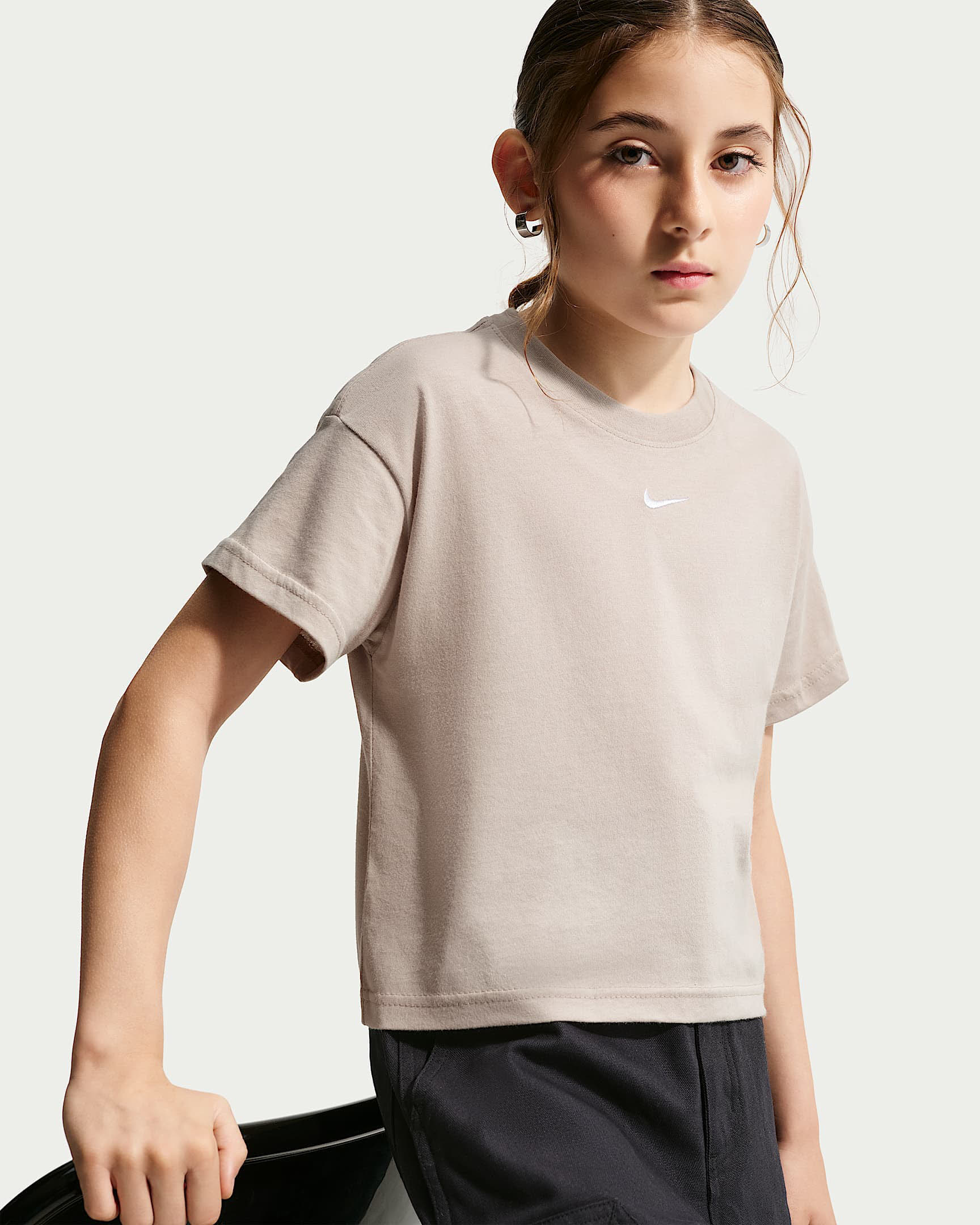 Nike Sportswear Essential T-Shirt für ältere Kinder (Mädchen)