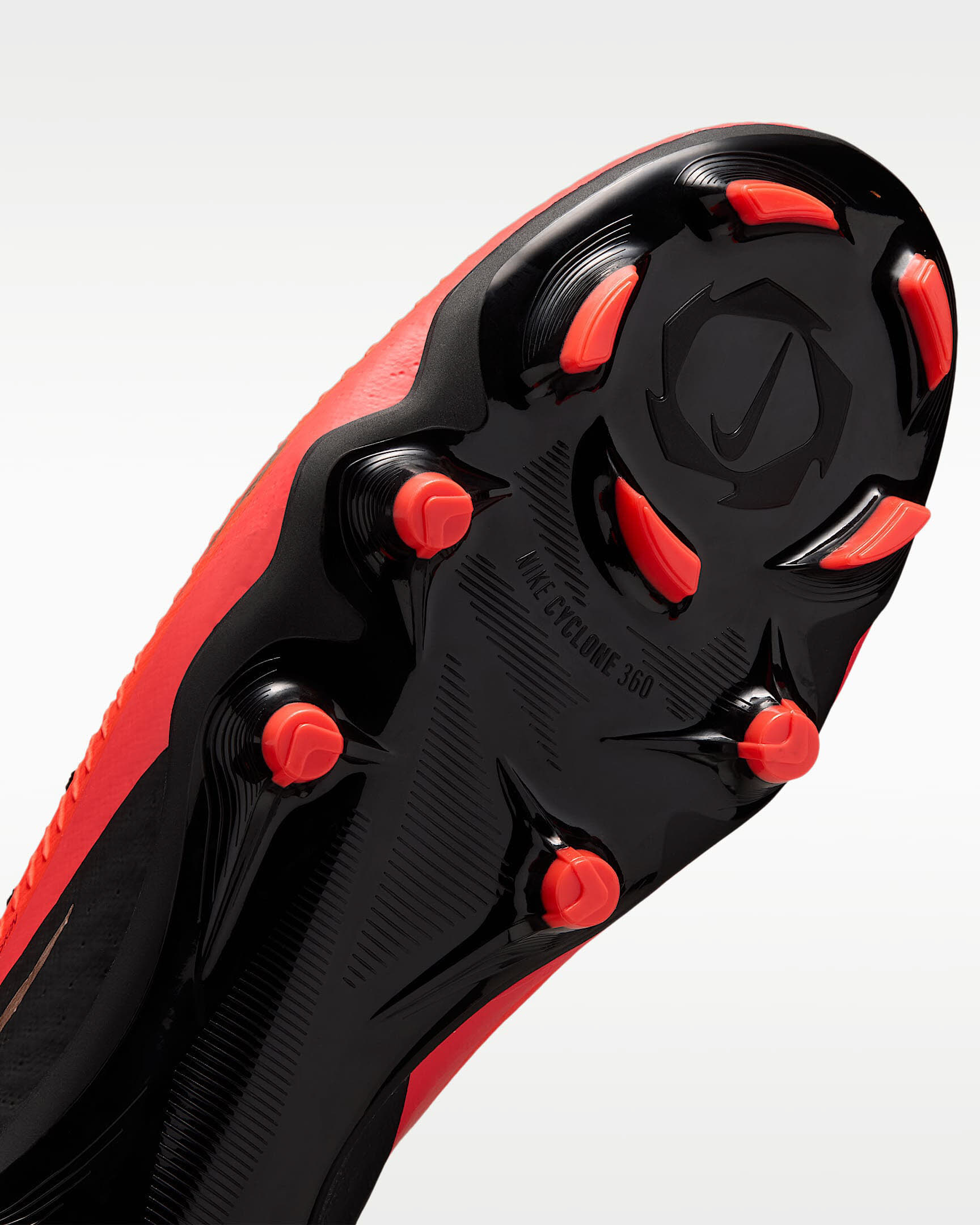 Nike Phantom 6 High Academy Fußballschuh für verschiedene Böden