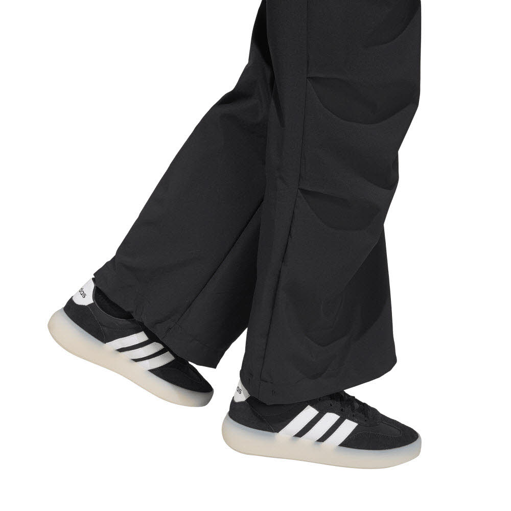 Adidas FUTURE ICONS WIDE STRETCH WOVEN HOSE Kinder