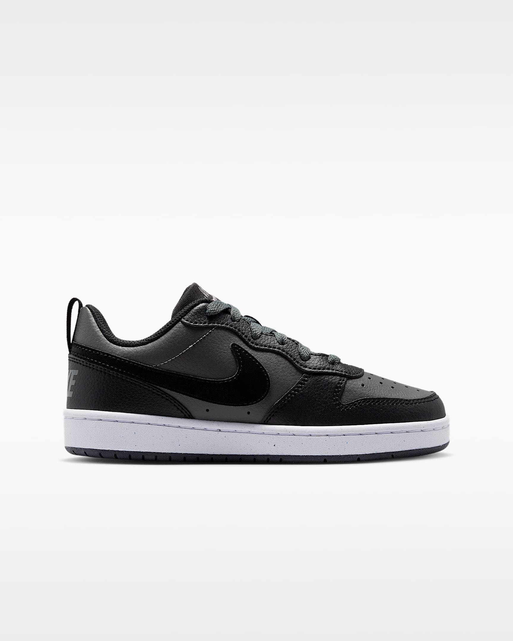 Nike Court Borough Low Schuh (ältere Kinder)