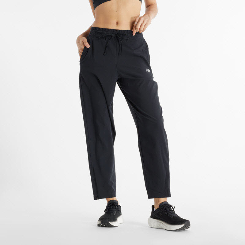 New Balance Sport Essentials Performance Woven Pant Damen