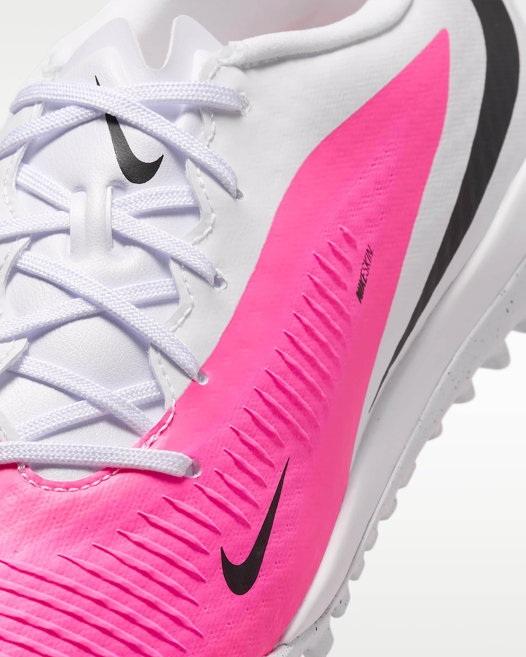 Nike Phantom 6 Low Academy Fußballschuh für Turf