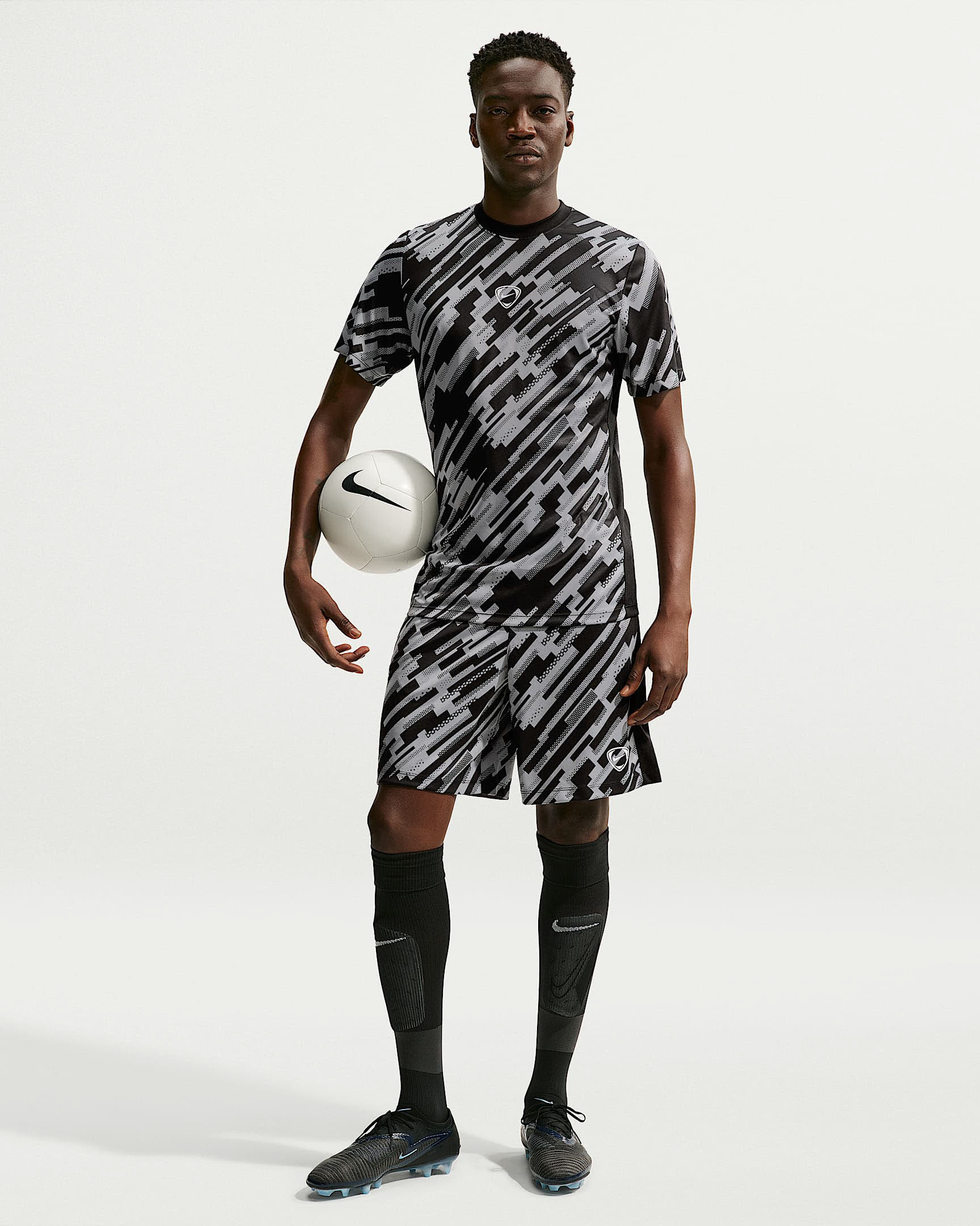 Nike Academy+ Dri-FIT Fußballshorts (Herren)