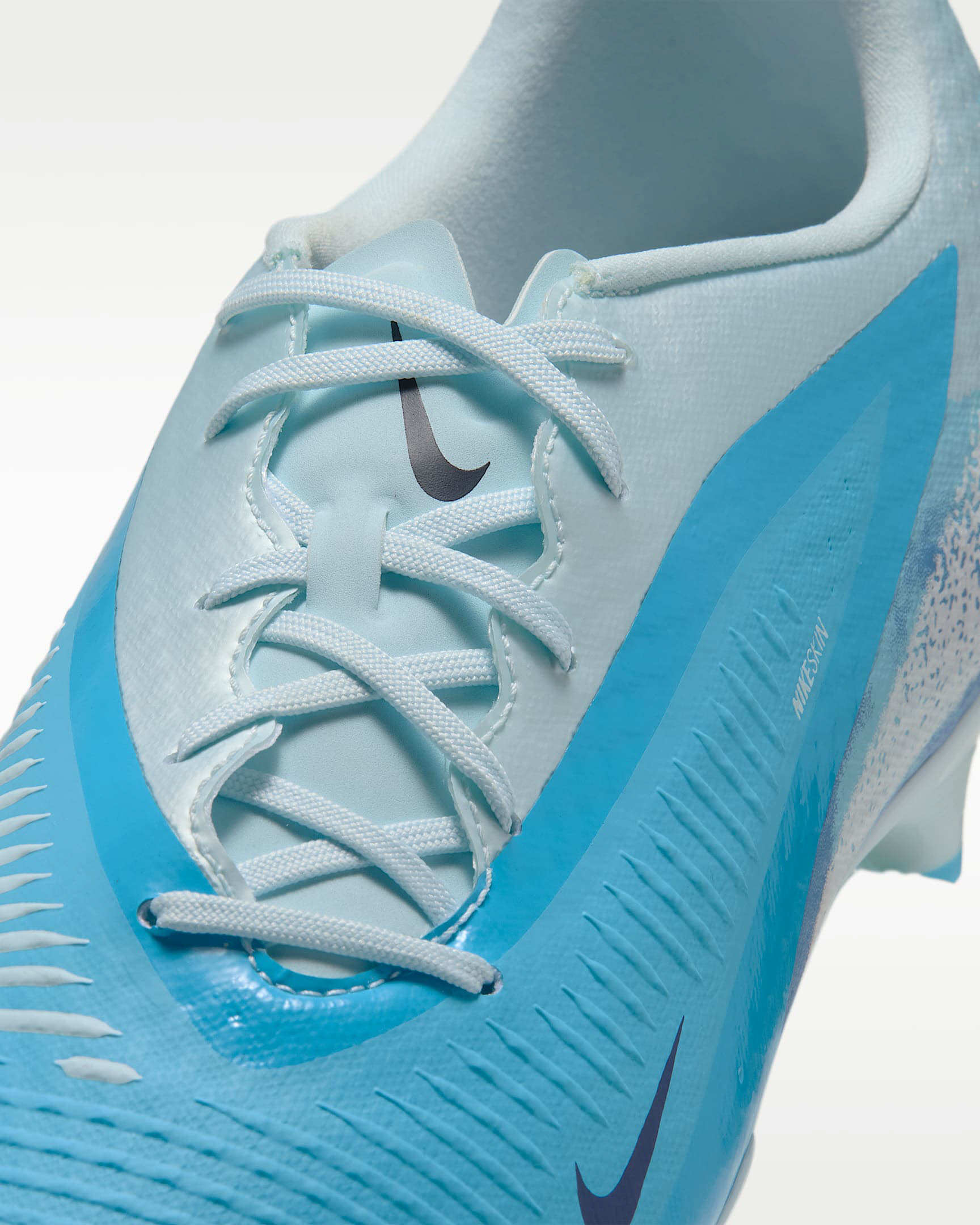 Nike Phantom 6 Low Academy "Erling Haaland" Fußballschuh für verschiedene Böden
