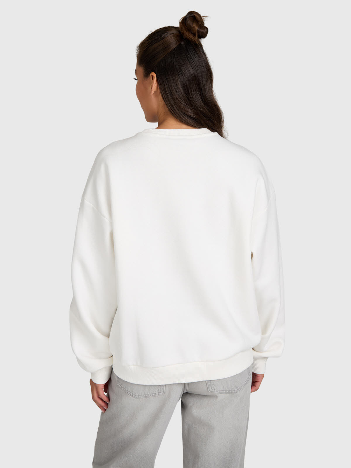 Jamea Women Sweater
