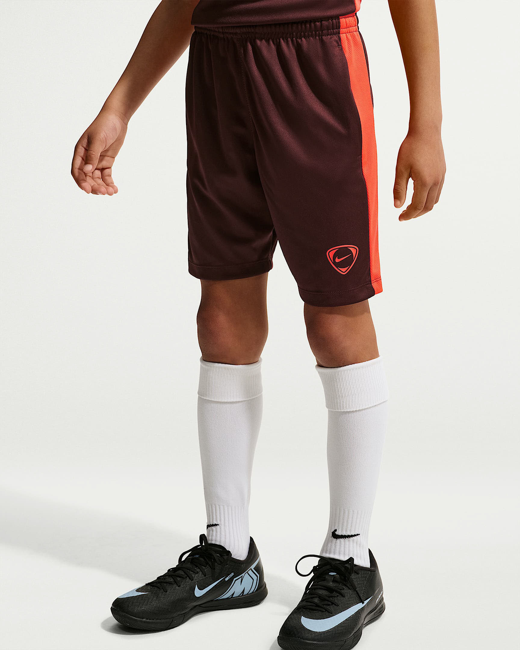 Nike Academy+ Dri-FIT Fußballshorts (ältere Kinder)